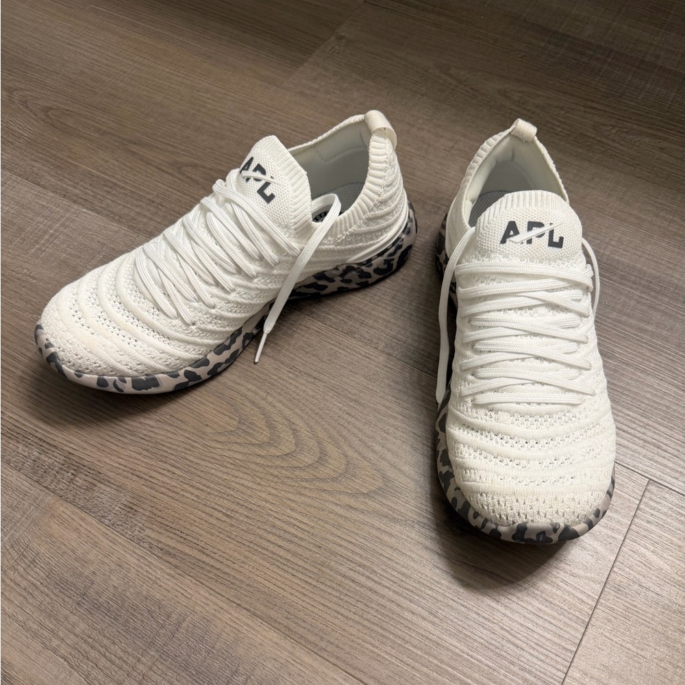 APL: Athletic Propulsion Labs Women's TechLoom Wave Sneakers Size 7